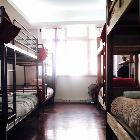 Turkish Style Hostel Lisbon Room photo