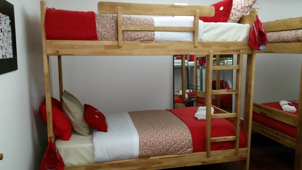 Turkish Style Hostel Lisbon Room photo