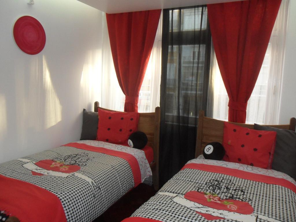 Turkish Style Hostel Lisbon Room photo